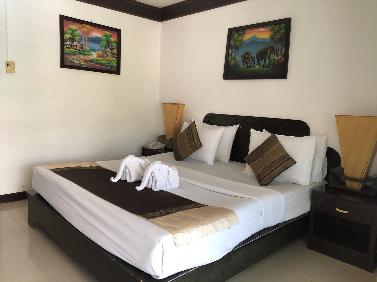 Bamboo Beach Hotel & Spa Patong Extérieur photo