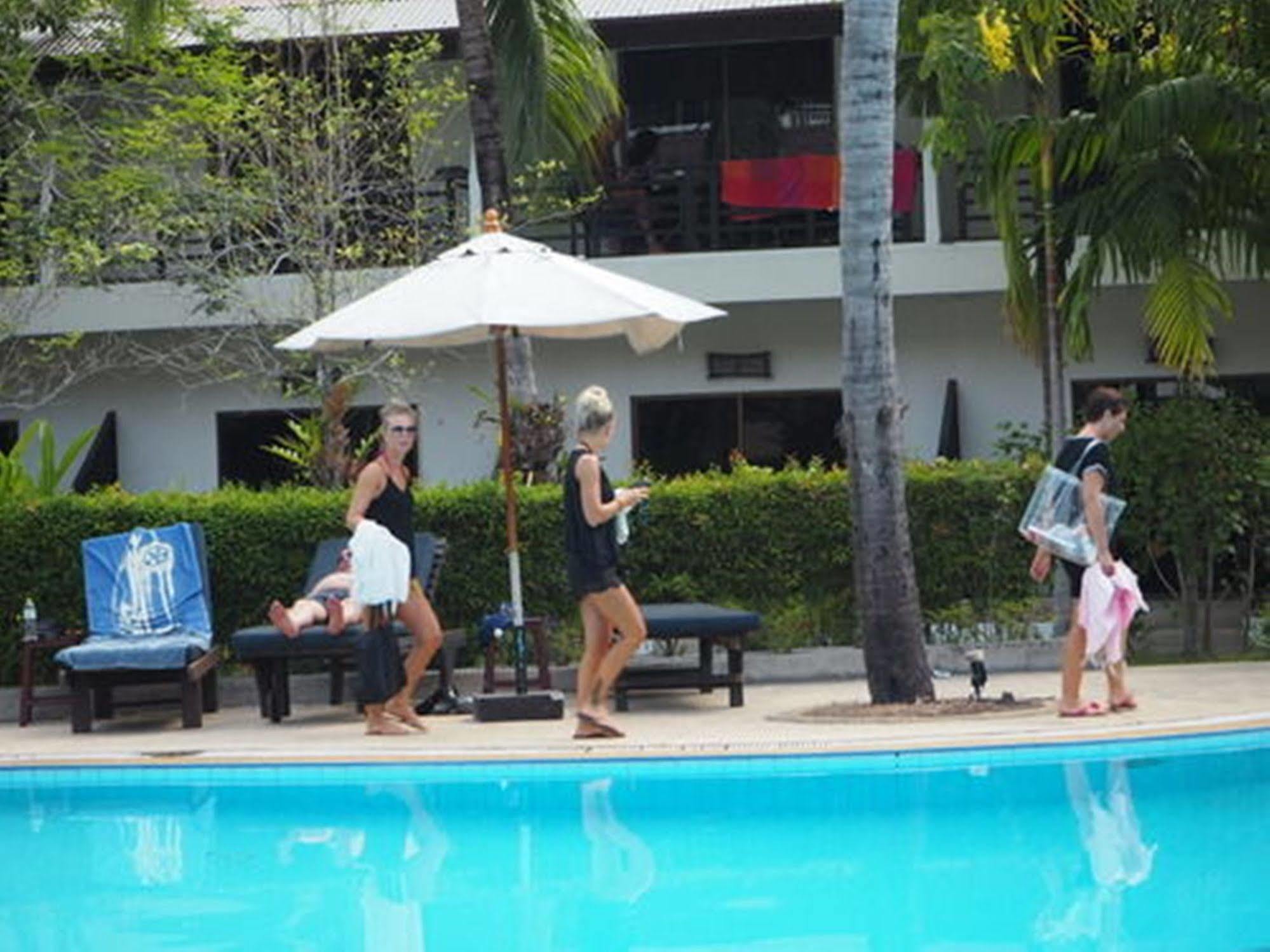 Bamboo Beach Hotel & Spa Patong Extérieur photo