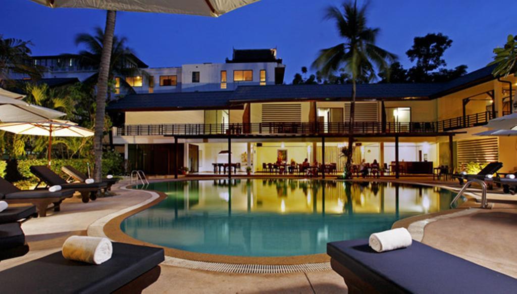 Bamboo Beach Hotel & Spa Patong Extérieur photo
